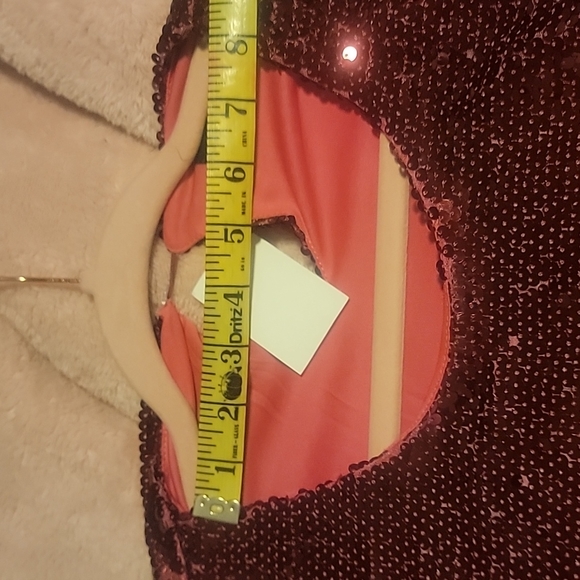 Stunning Sequin crop top in Raspberry Red XL - Picture 13 of 16